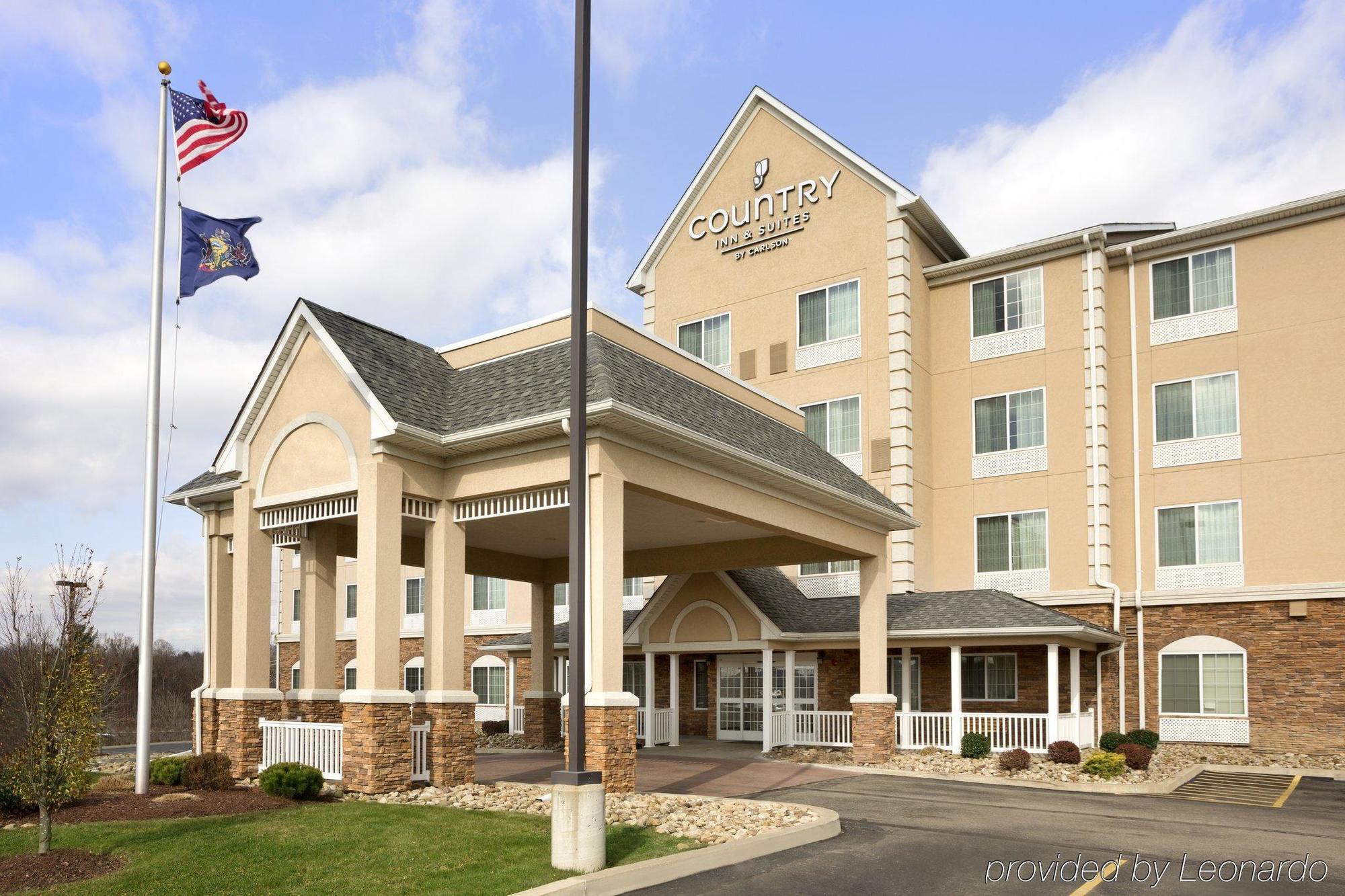 Hotel Country & By Radisson, At Meadowlands, Pa